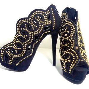 BLACK & GOLD ANKLE BOOT